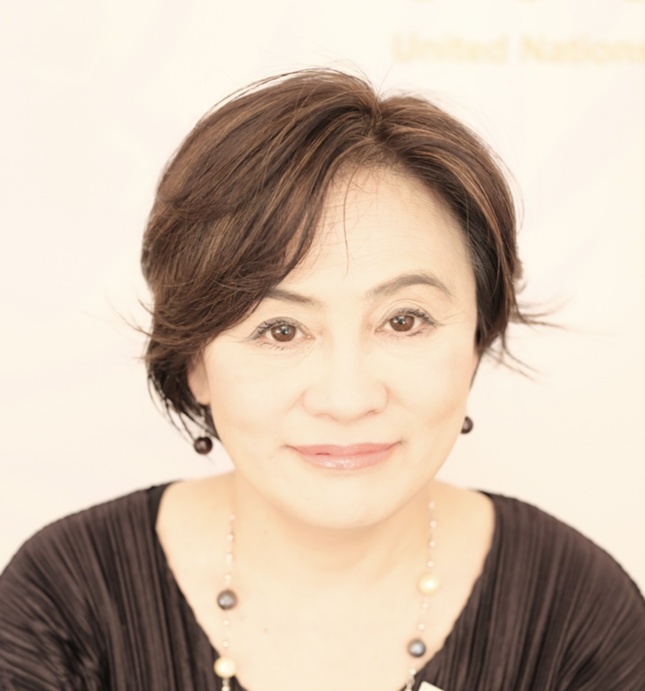 佐藤摩利子様写真